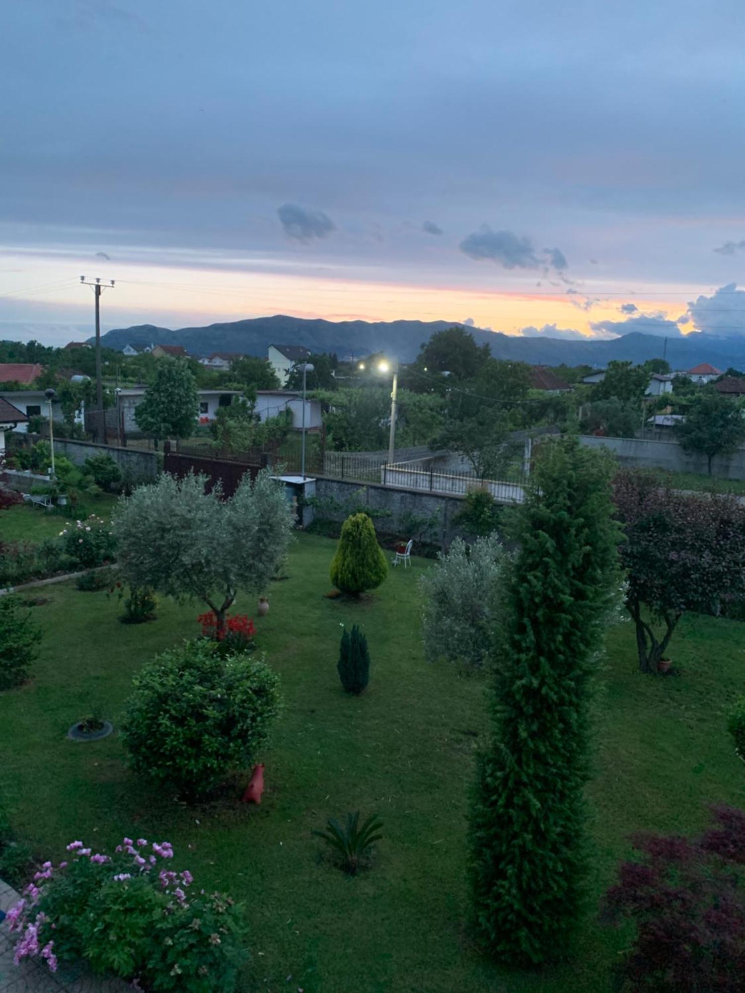 Hotel Villa Linda Shkoder Exterior photo